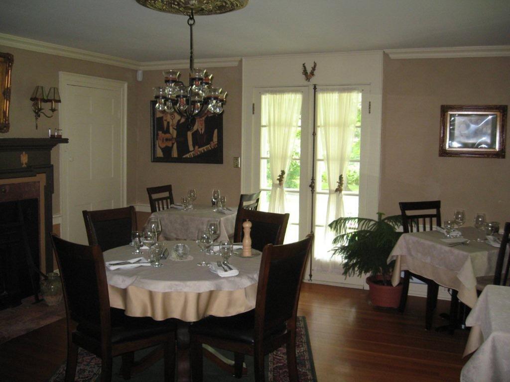 Domaine Les Boises Lee Farm S.A Bed & Breakfast Stanstead Exterior photo