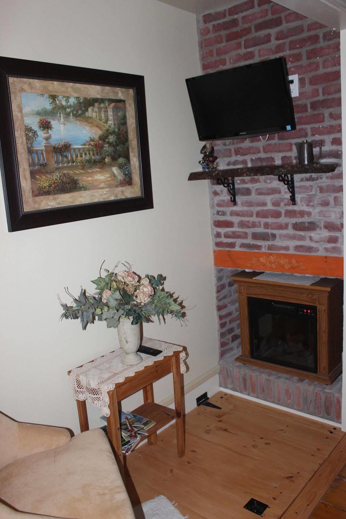 Domaine Les Boises Lee Farm S.A Bed & Breakfast Stanstead Exterior photo