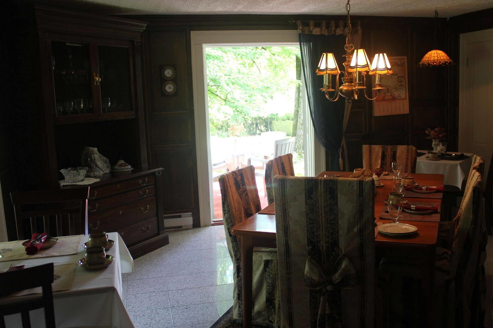 Domaine Les Boises Lee Farm S.A Bed & Breakfast Stanstead Exterior photo